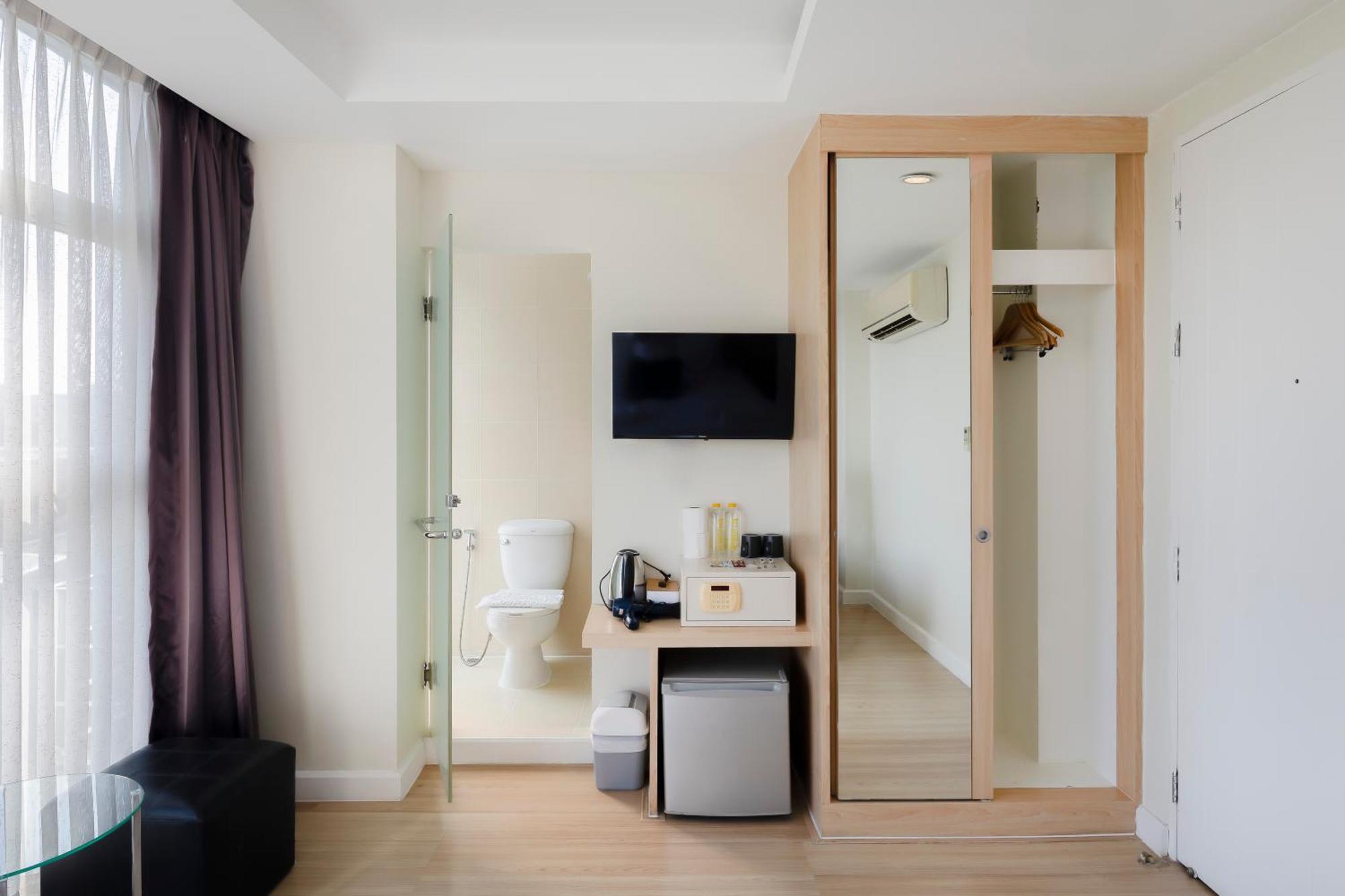 Gp House Express Sukhumvit 81 Hotel Banguecoque Exterior foto
