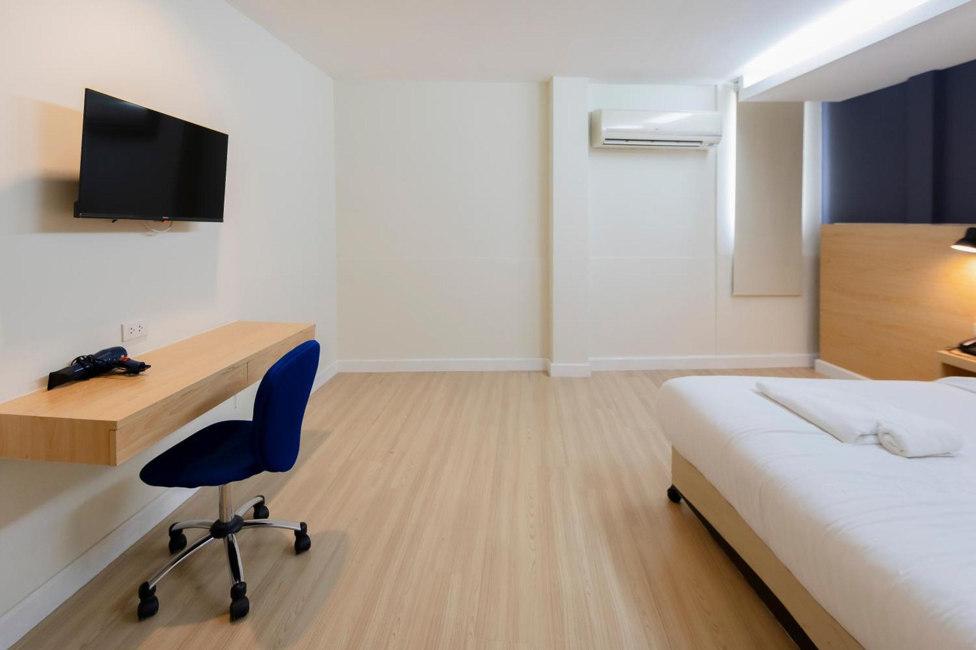 Gp House Express Sukhumvit 81 Hotel Banguecoque Exterior foto
