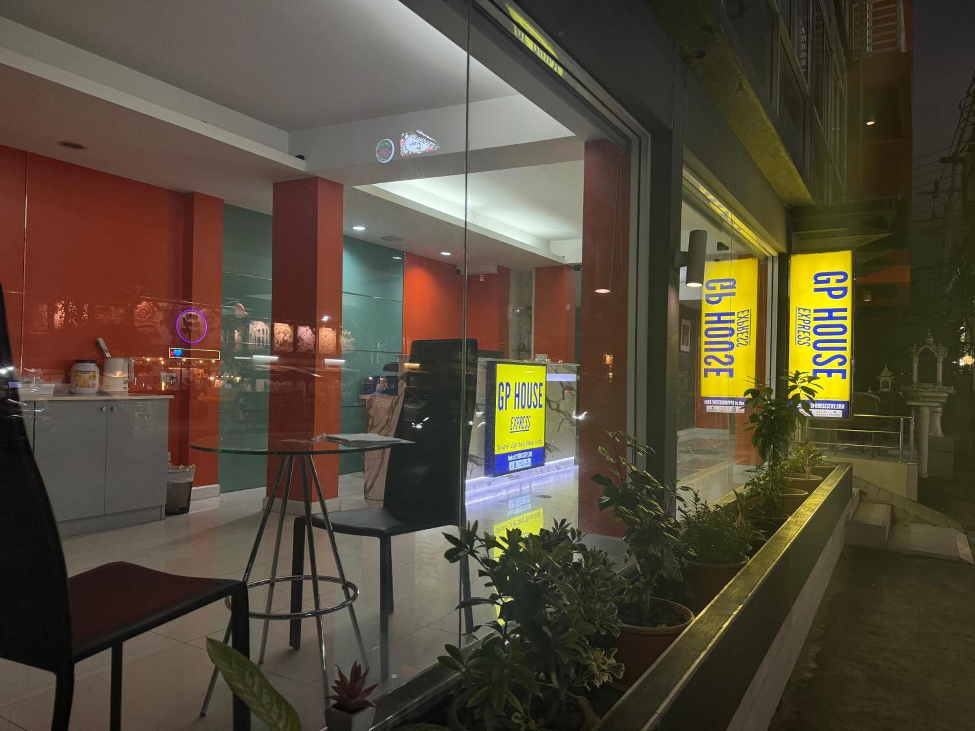 Gp House Express Sukhumvit 81 Hotel Banguecoque Exterior foto